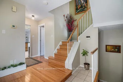 Photo 4 of 27 Briermoor Crescent, Ottawa, Hunt Club Park/Greenboro — HOMEH