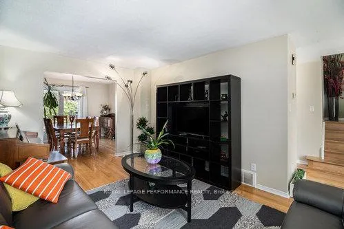 Photo 6 of 27 Briermoor Crescent, Ottawa, Hunt Club Park/Greenboro — HOMEH