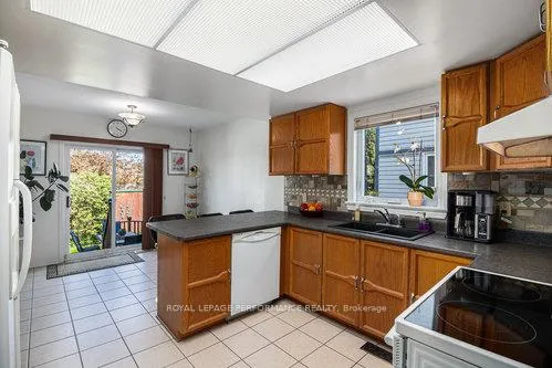 Photo 10 of 27 Briermoor Crescent, Ottawa, Hunt Club Park/Greenboro — HOMEH