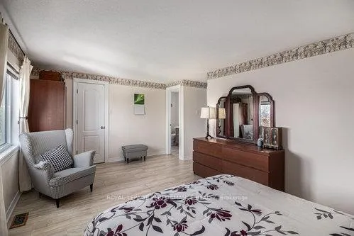 Photo 17 of 27 Briermoor Crescent, Ottawa, Hunt Club Park/Greenboro — HOMEH