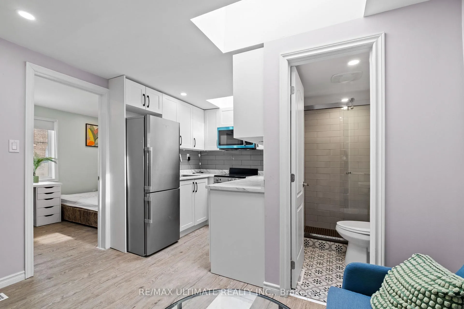 Photo 18 of 658 Dundas Street W, Toronto, Kensington-Chinatown — HOMEH