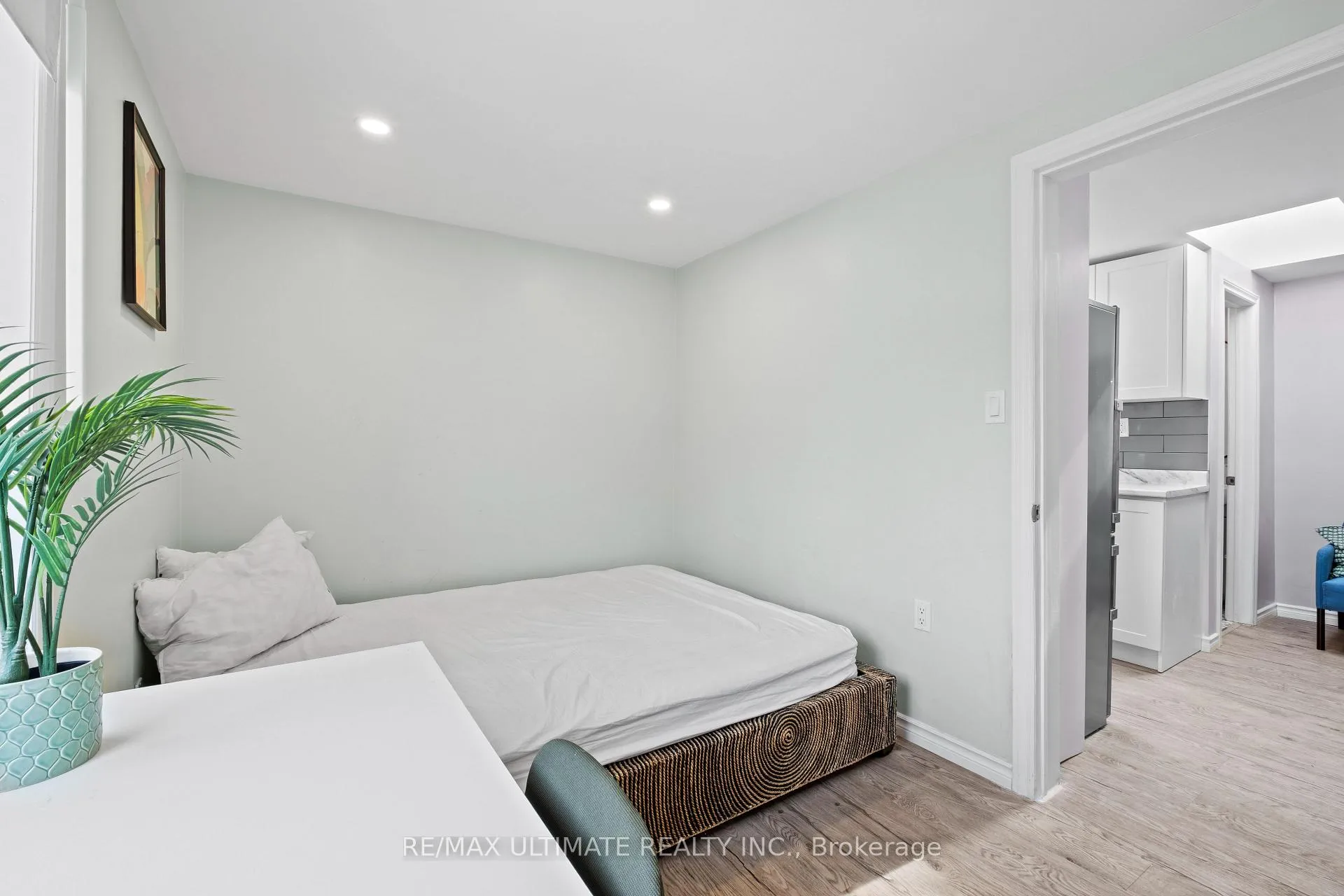 Photo 27 of 658 Dundas Street W, Toronto, Kensington-Chinatown — HOMEH