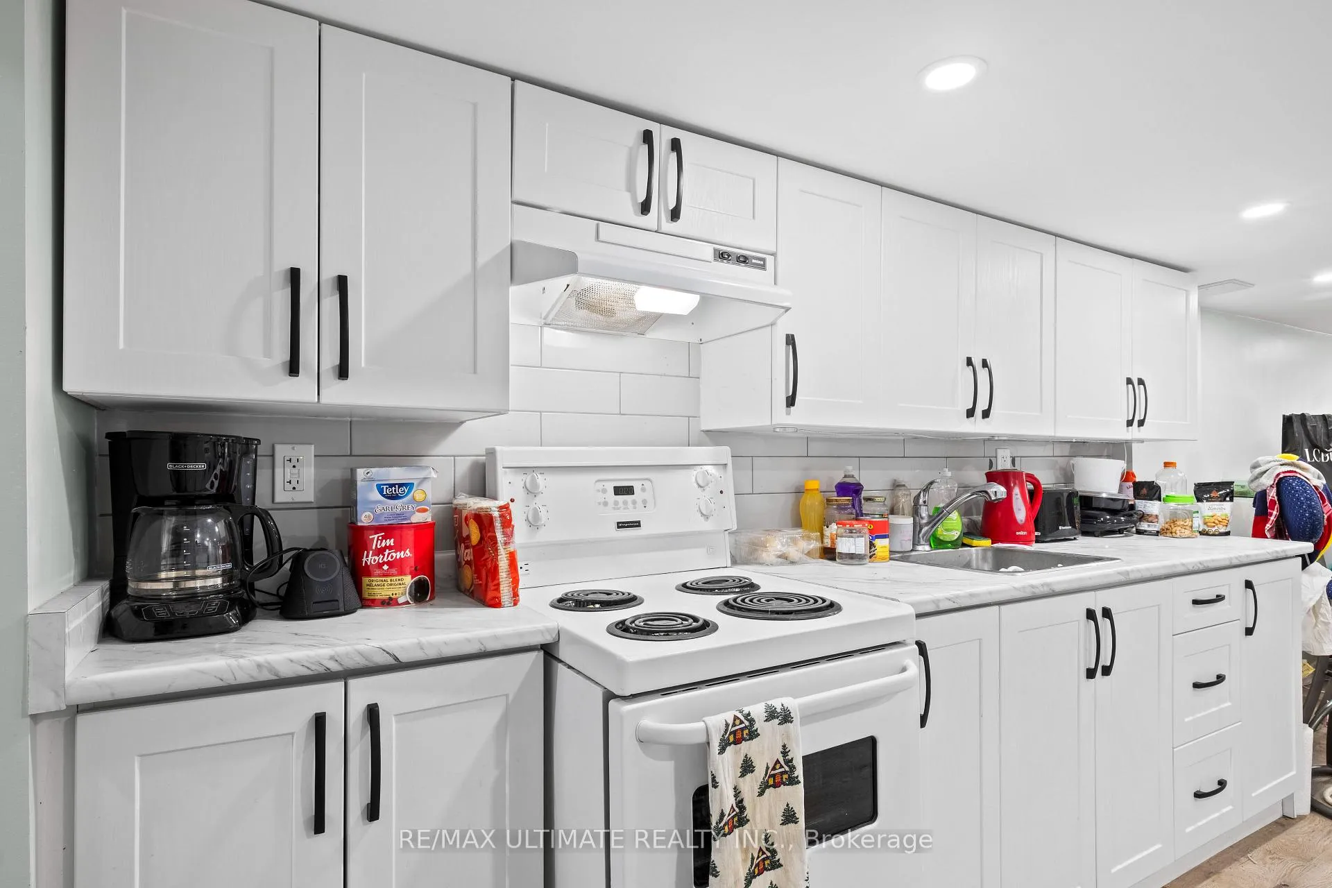 Photo 32 of 658 Dundas Street W, Toronto, Kensington-Chinatown — HOMEH
