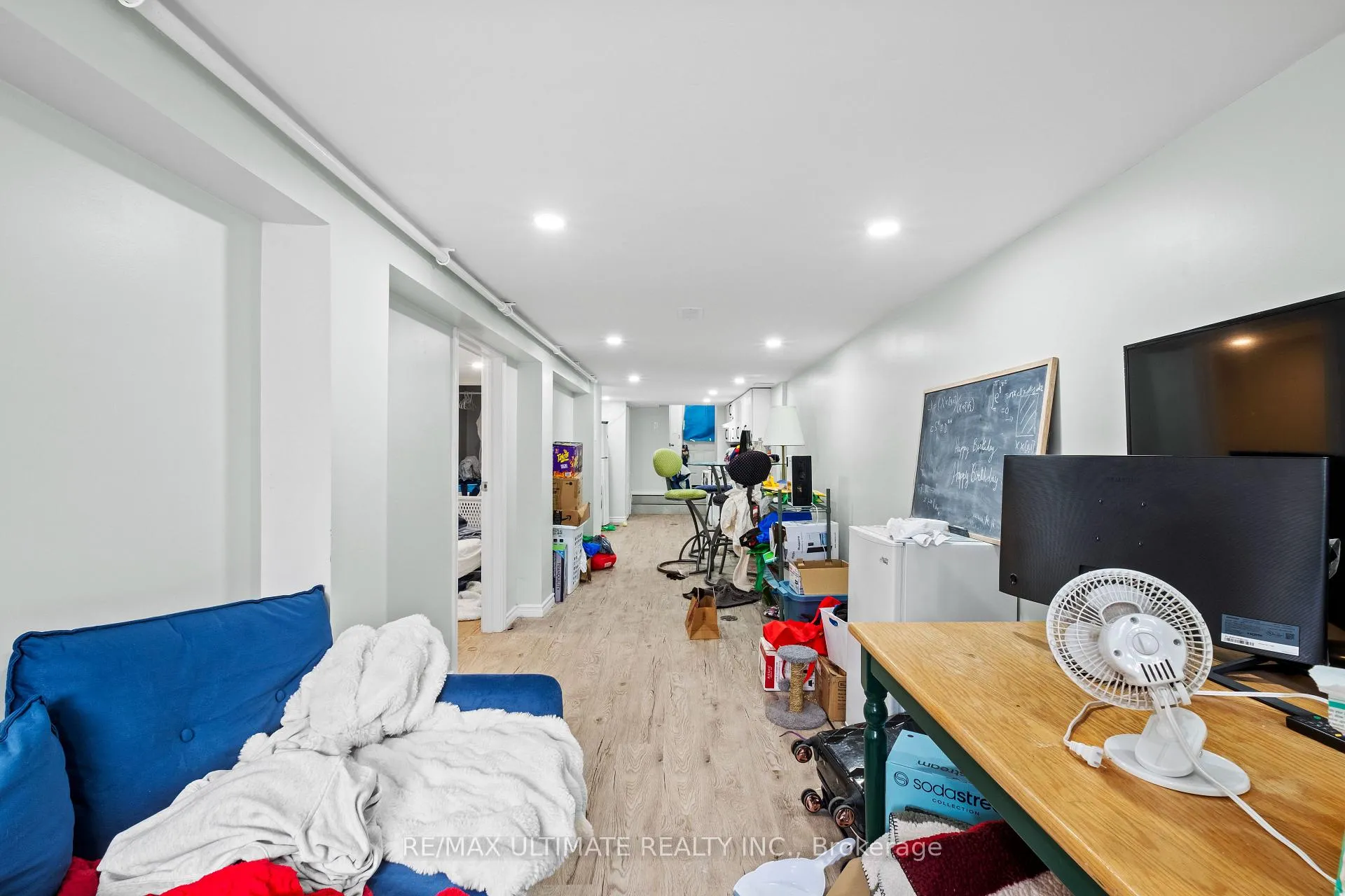Photo 36 of 658 Dundas Street W, Toronto, Kensington-Chinatown — HOMEH