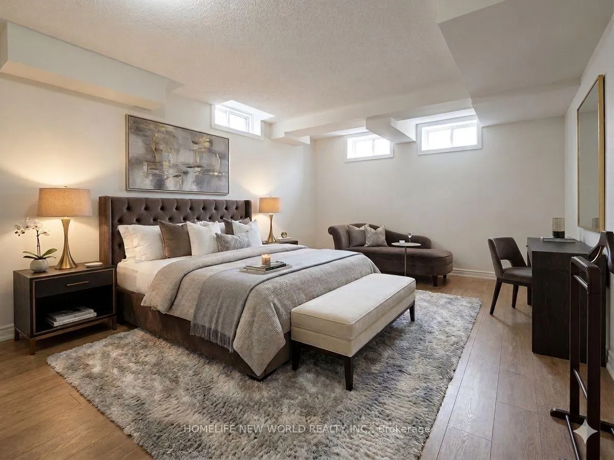 Photo 10 of 49 Artania Street, Oshawa, Windfields — HOMEH