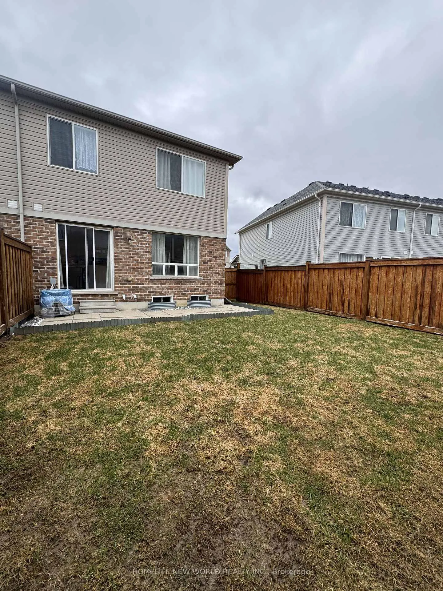 Photo 19 of 49 Artania Street, Oshawa, Windfields — HOMEH