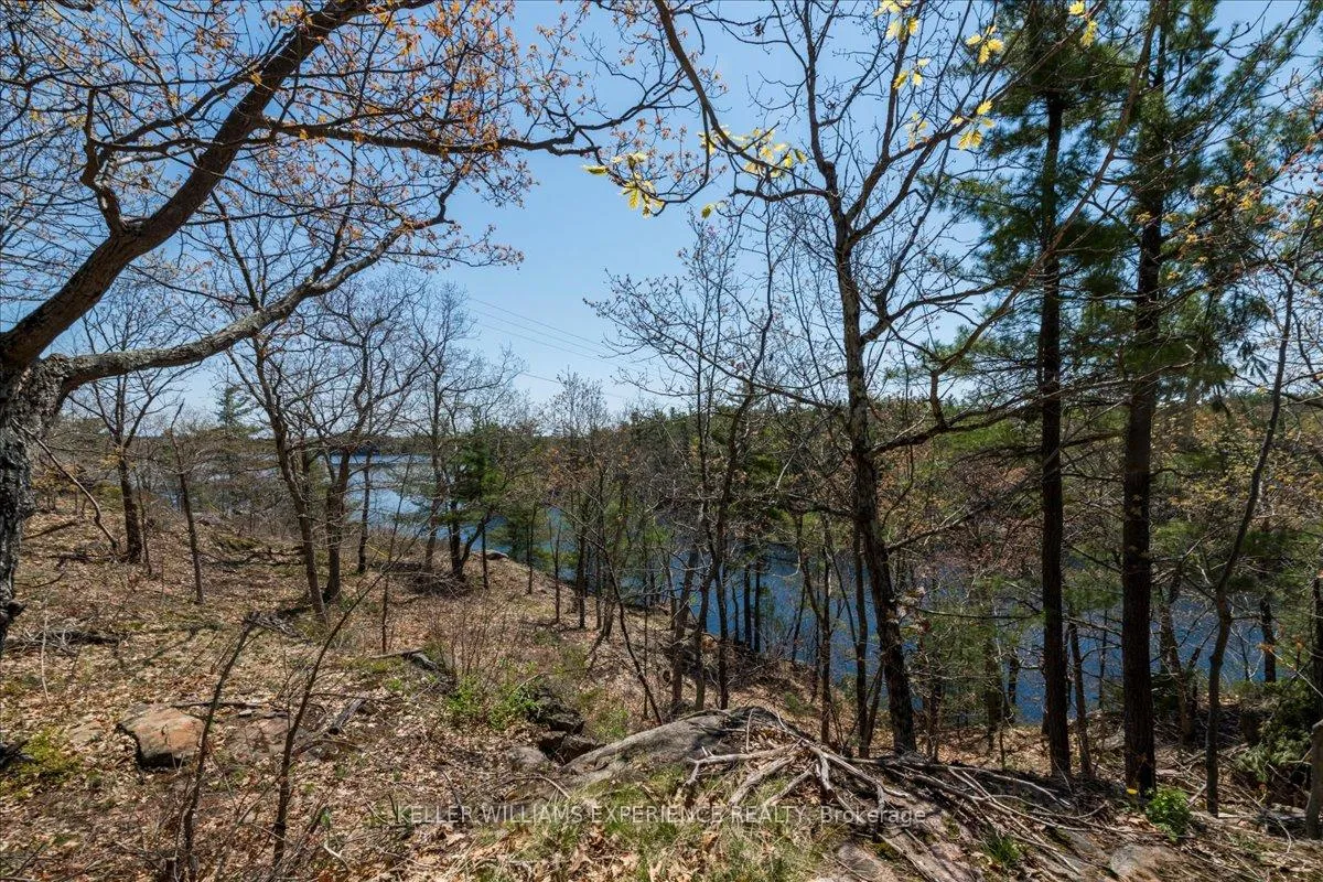 Photo 4 of 1075 Heintzman Gate, Gravenhurst, Morrison — HOMEH