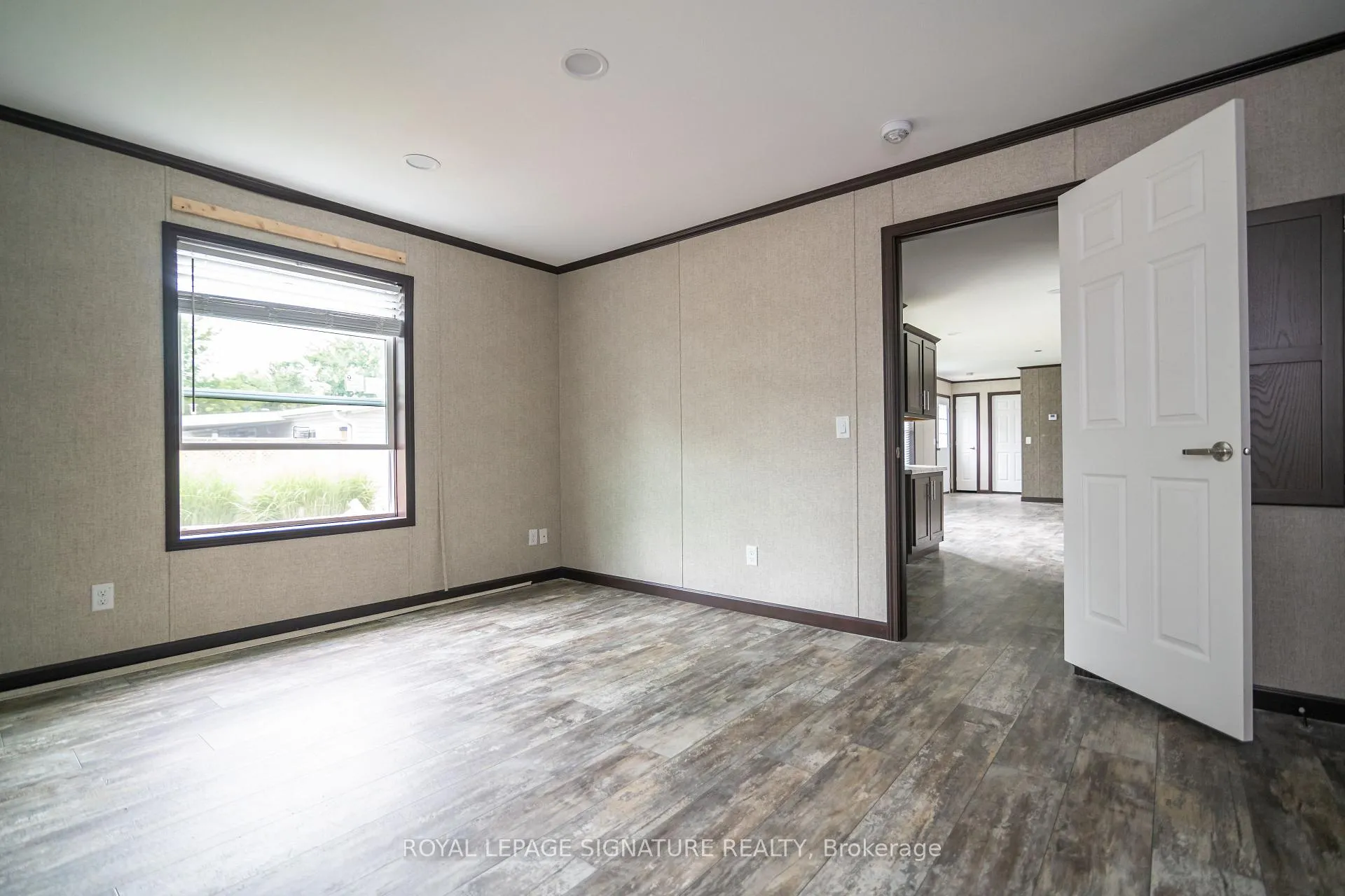 Photo 15 of 126 Regency Drive, Chatham-Kent, Chatham — HOMEH