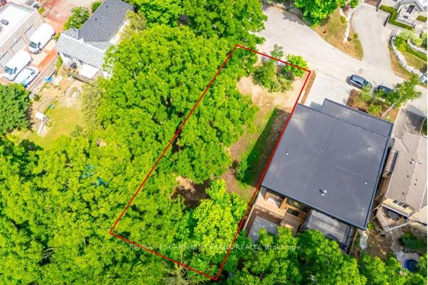 Photo 1 of 98 Alma Street, Hamilton, Cootes Paradise — HOMEH