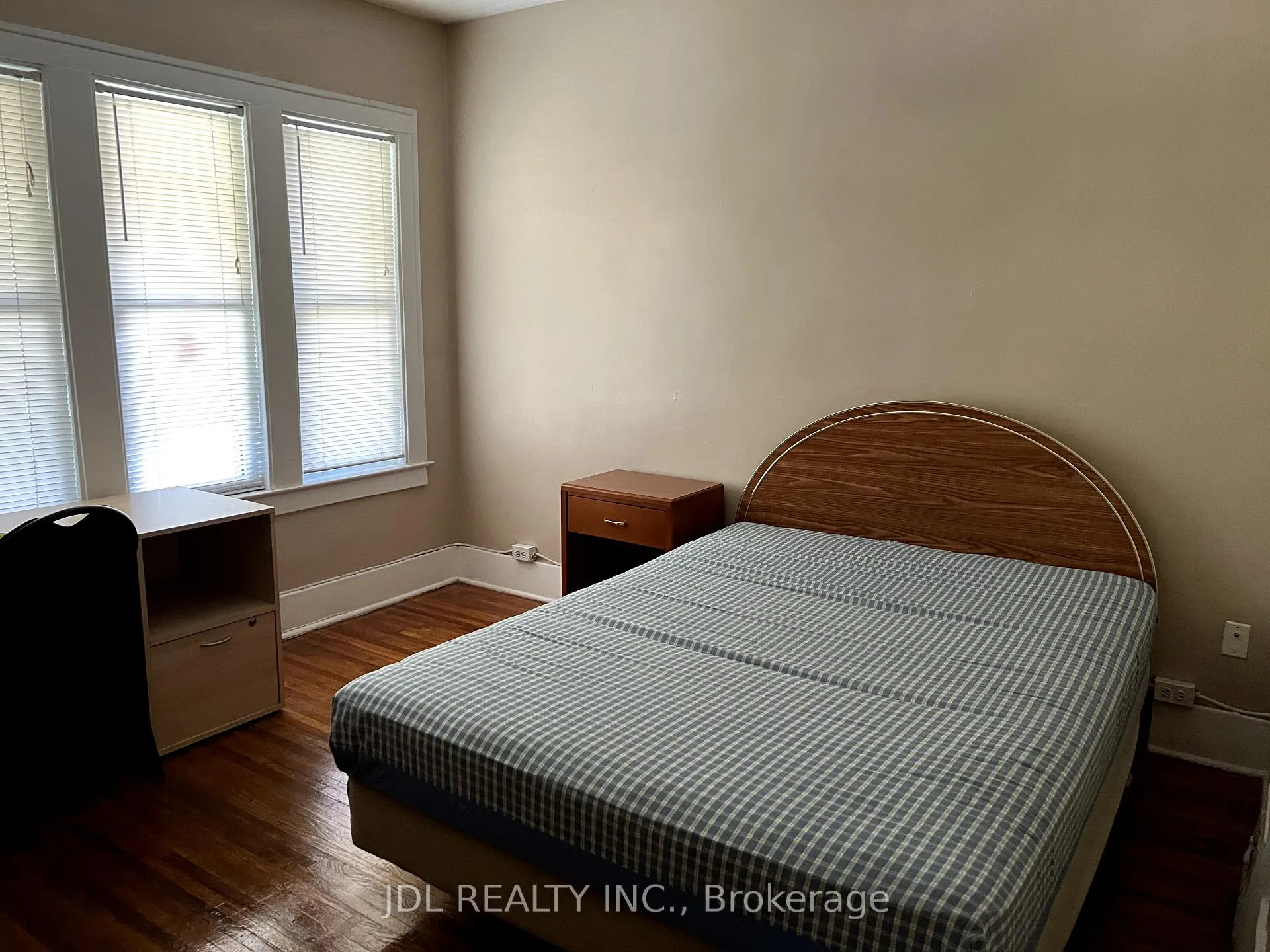 Photo 11 of 703-705 Partington Avenue, Windsor — HOMEH