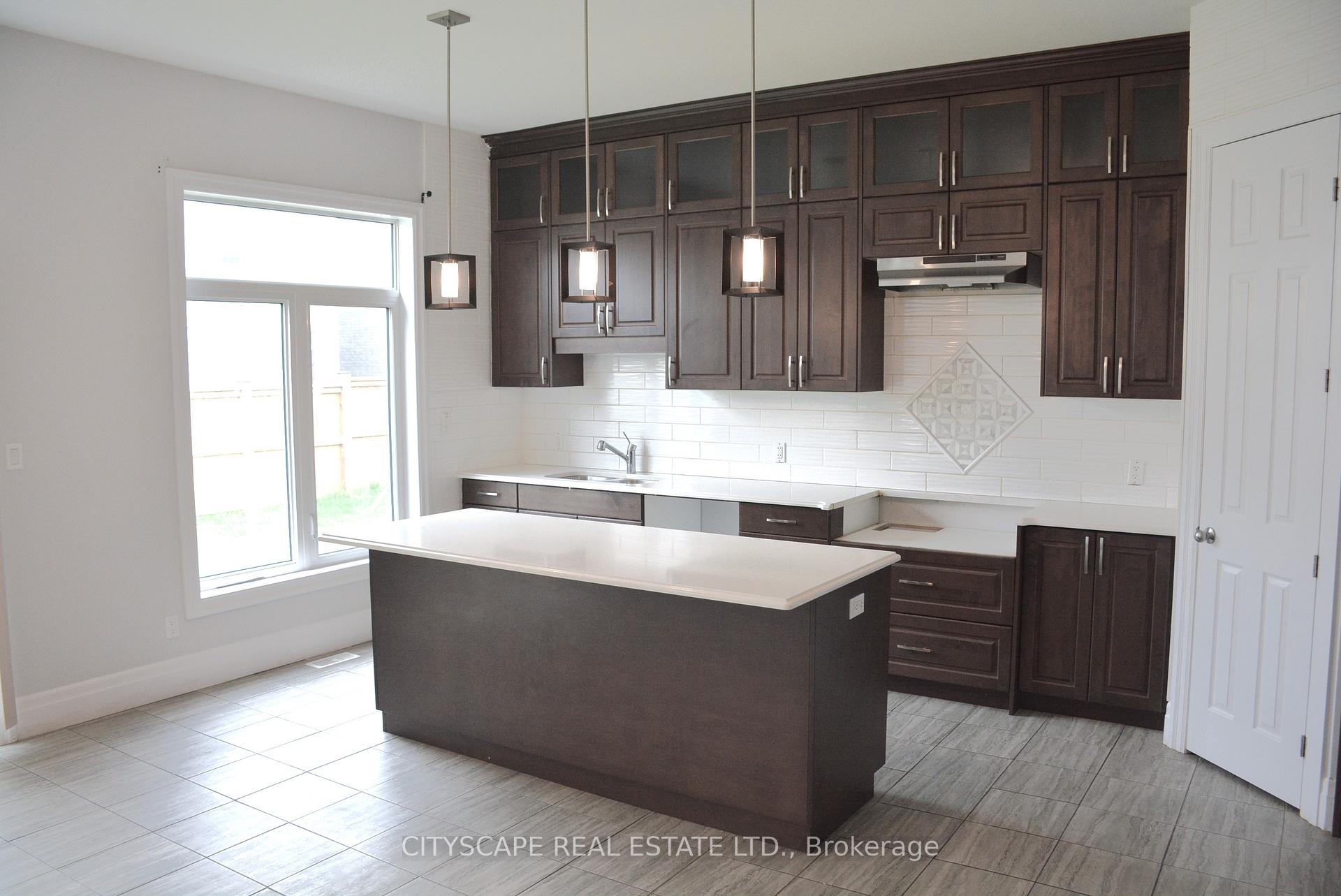 Photo 5 of 5 Sass Crescent, Brant, Paris — HOMEH