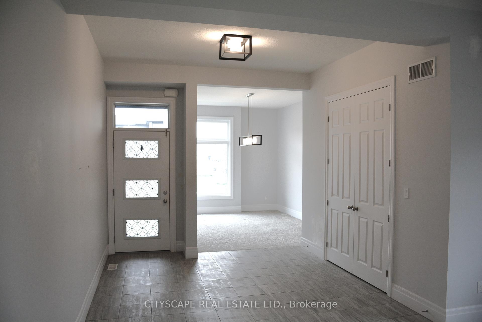 Photo 6 of 5 Sass Crescent, Brant, Paris — HOMEH
