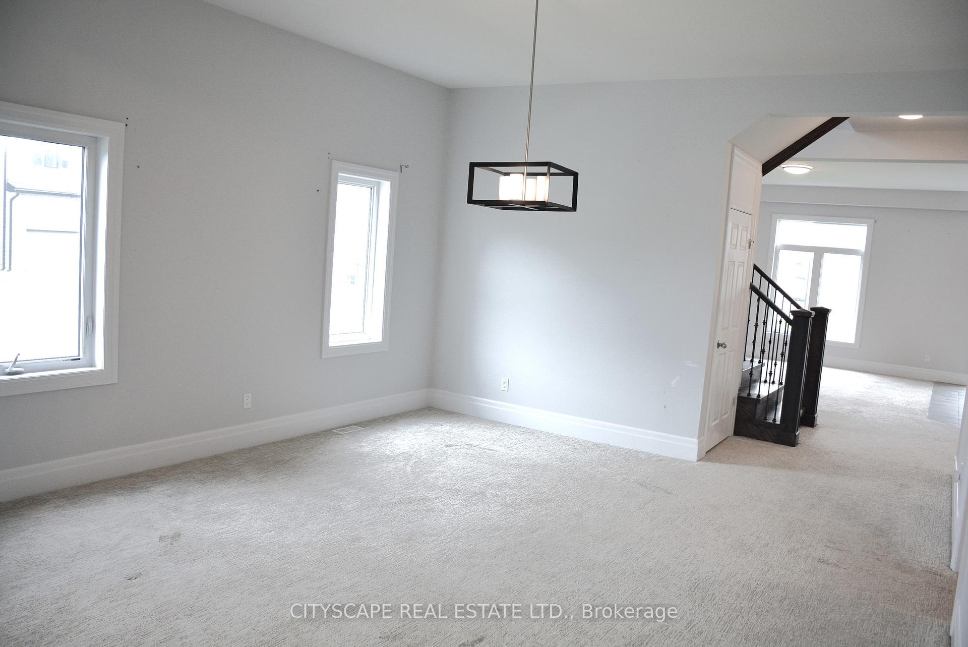 Photo 8 of 5 Sass Crescent, Brant, Paris — HOMEH
