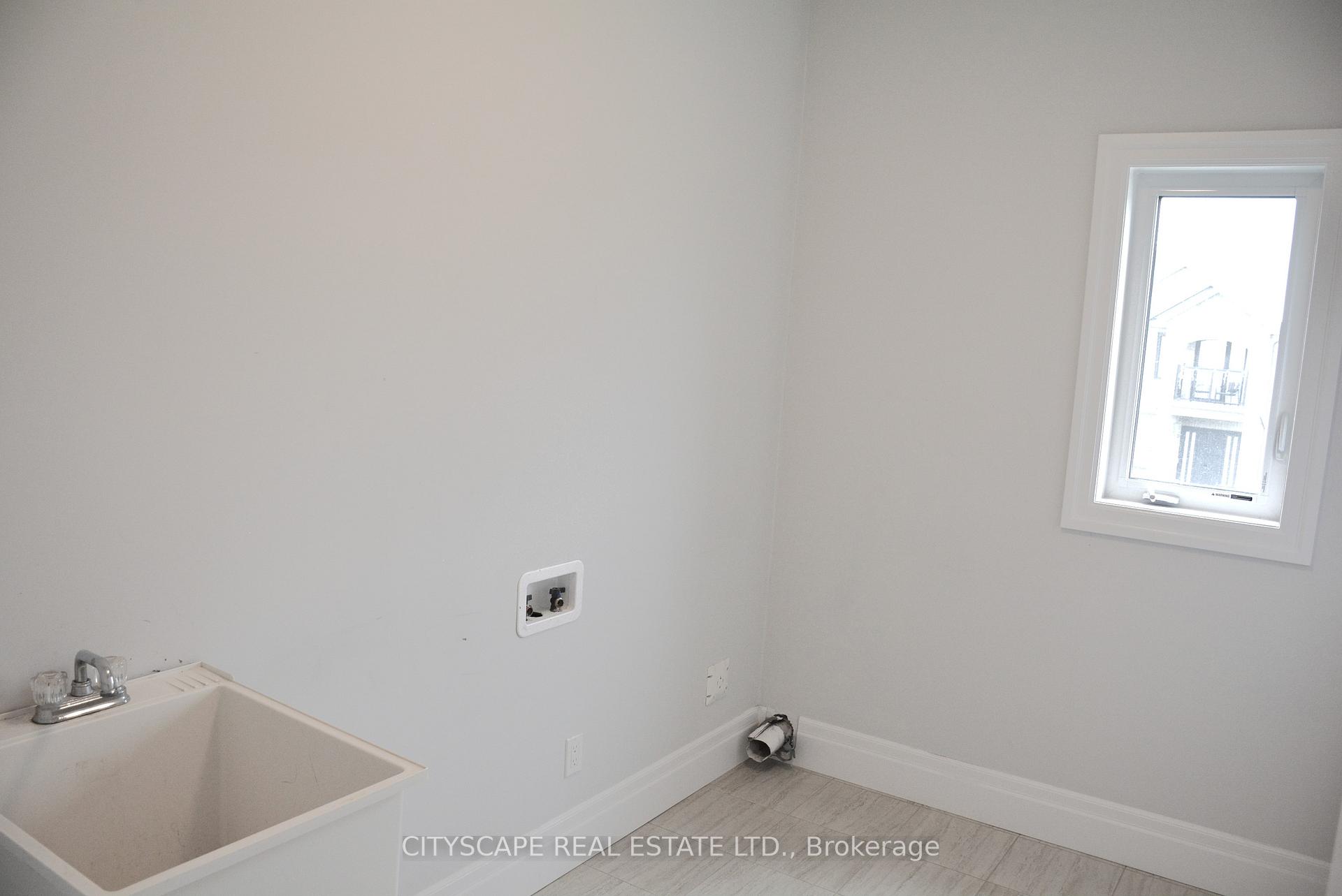 Photo 38 of 5 Sass Crescent, Brant, Paris — HOMEH