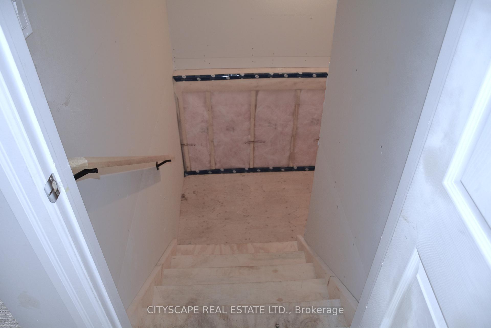 Photo 42 of 5 Sass Crescent, Brant, Paris — HOMEH