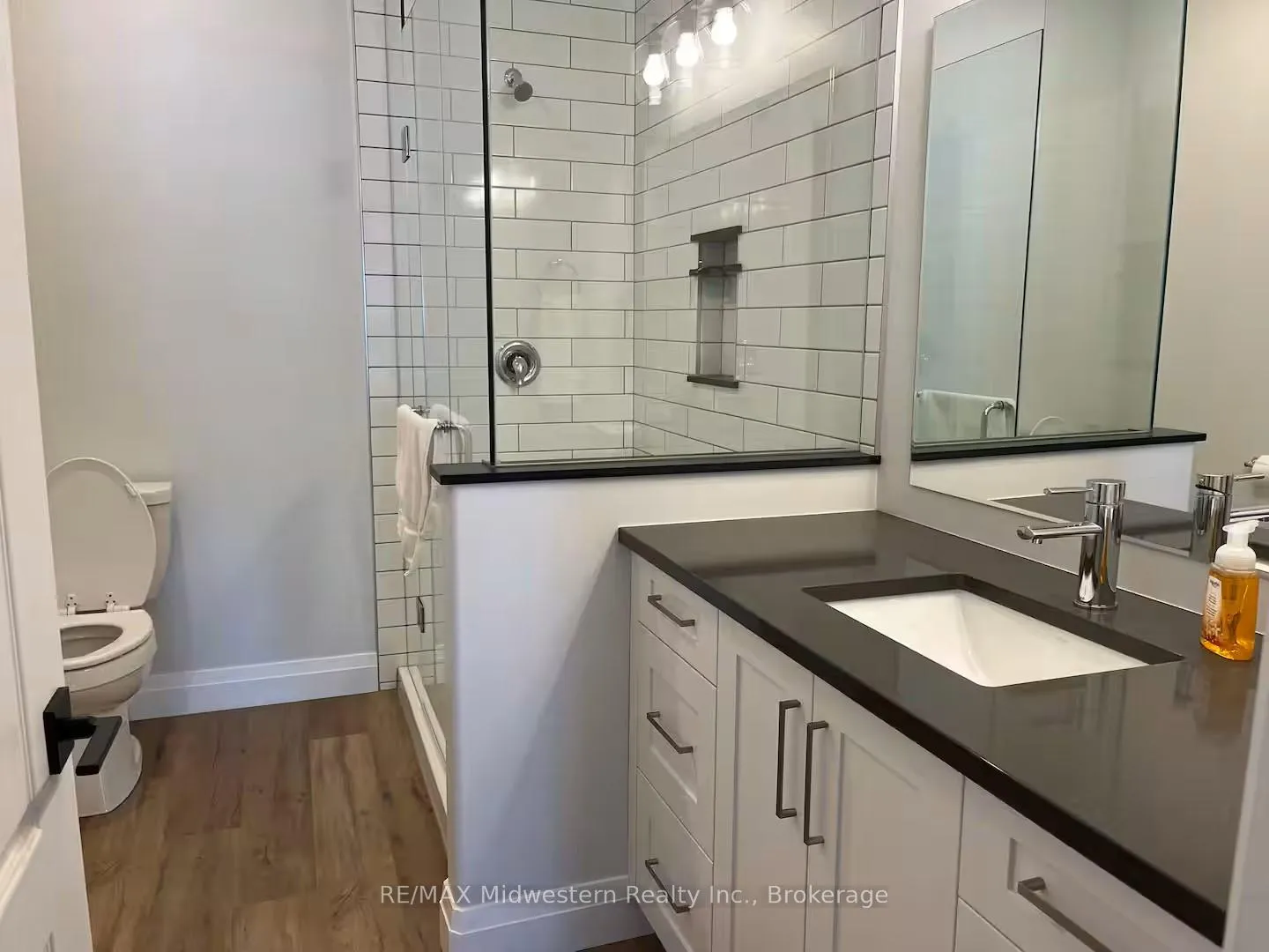 Photo 11 of 23 William Street S, Minto — HOMEH