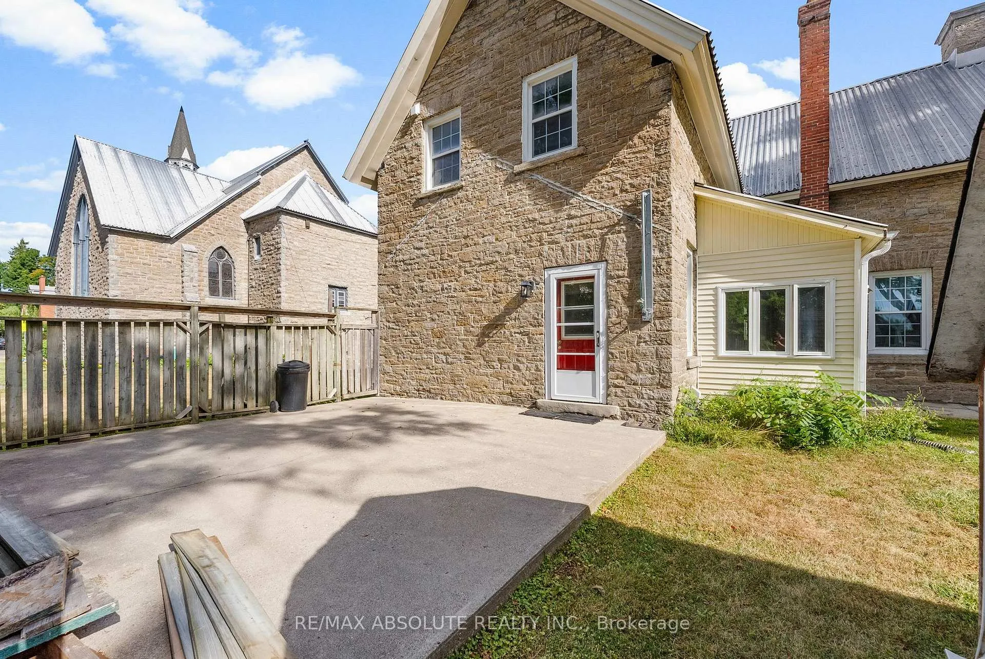 Photo 34 of 24 Ottawa Street, Arnprior — HOMEH