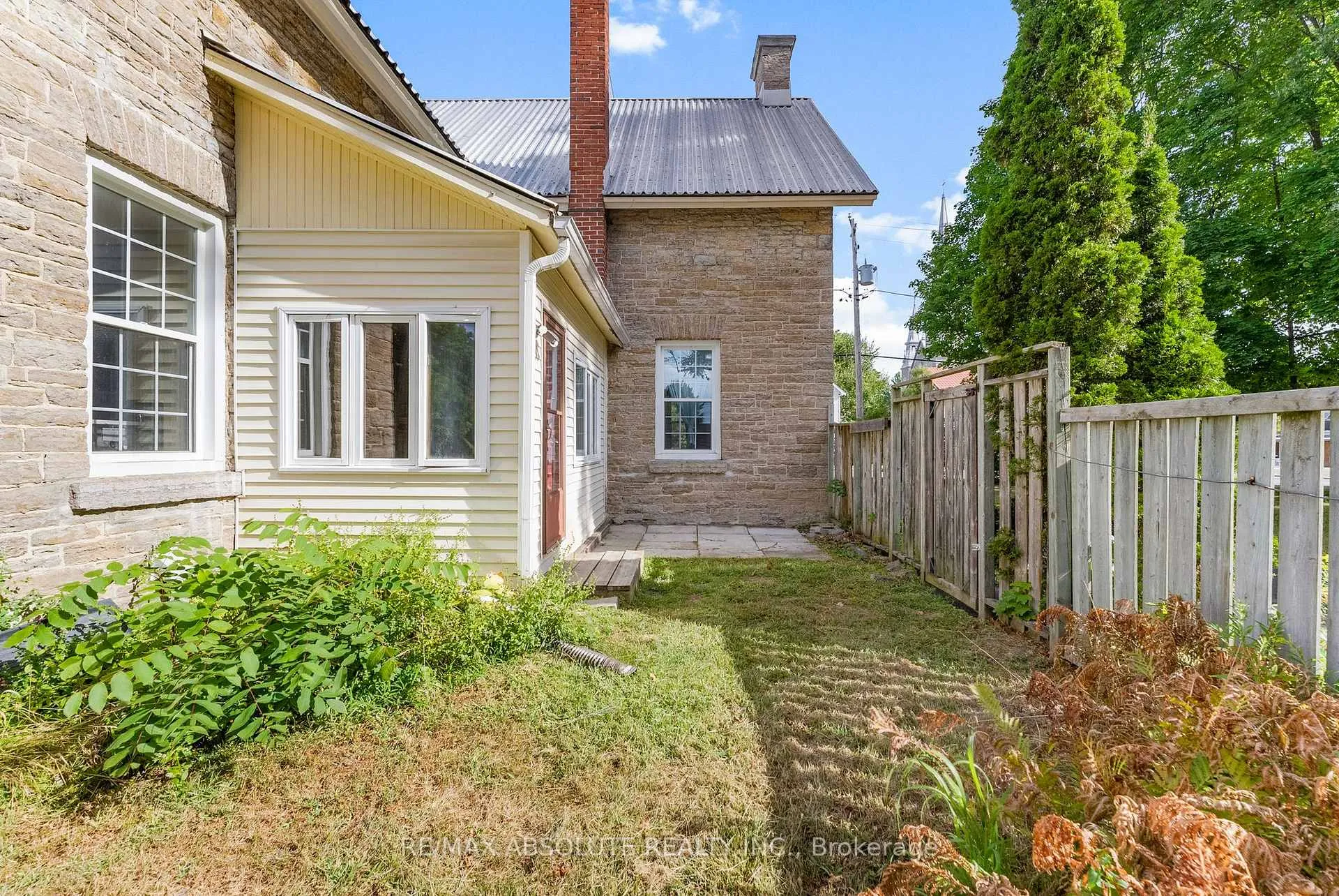 Photo 35 of 24 Ottawa Street, Arnprior — HOMEH