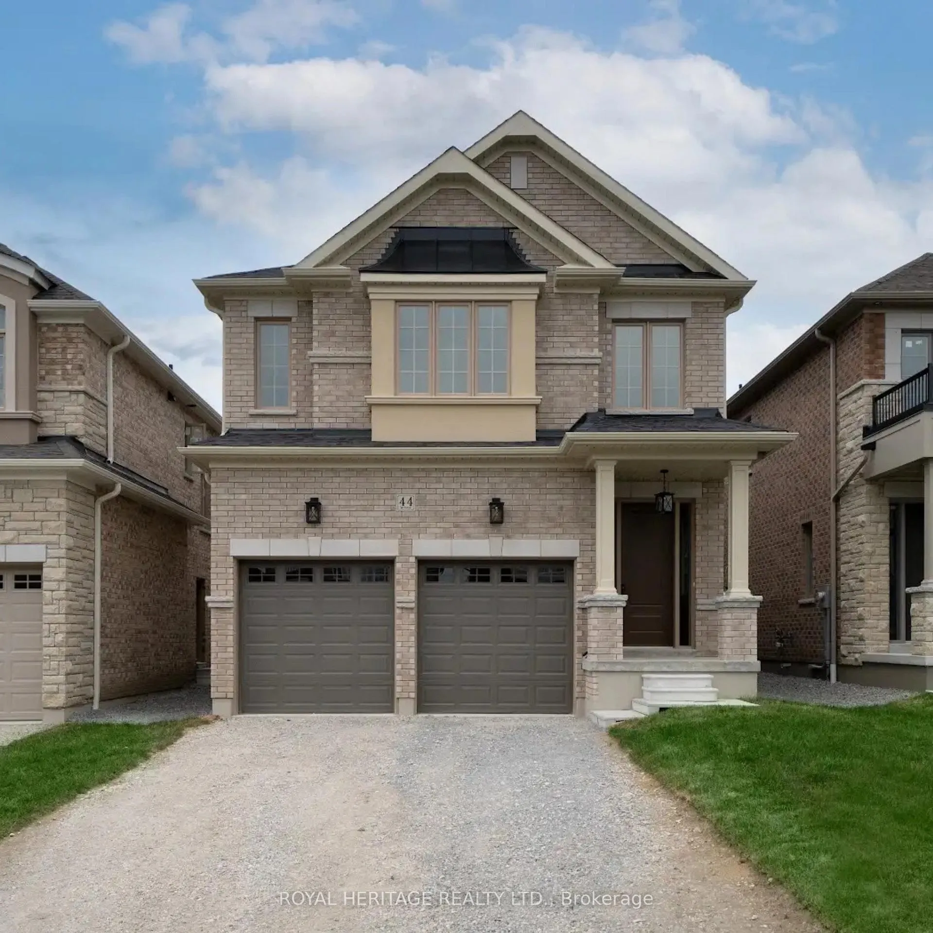 Photo 2 of 44 St Augustine Drive, Whitby, Brooklin — HOMEH