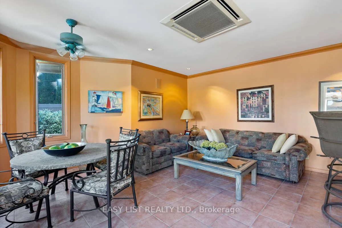Photo 14 of 541 Kerr Crescent, Lakeshore — HOMEH