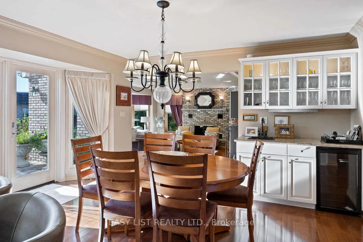 Photo 23 of 541 Kerr Crescent, Lakeshore — HOMEH