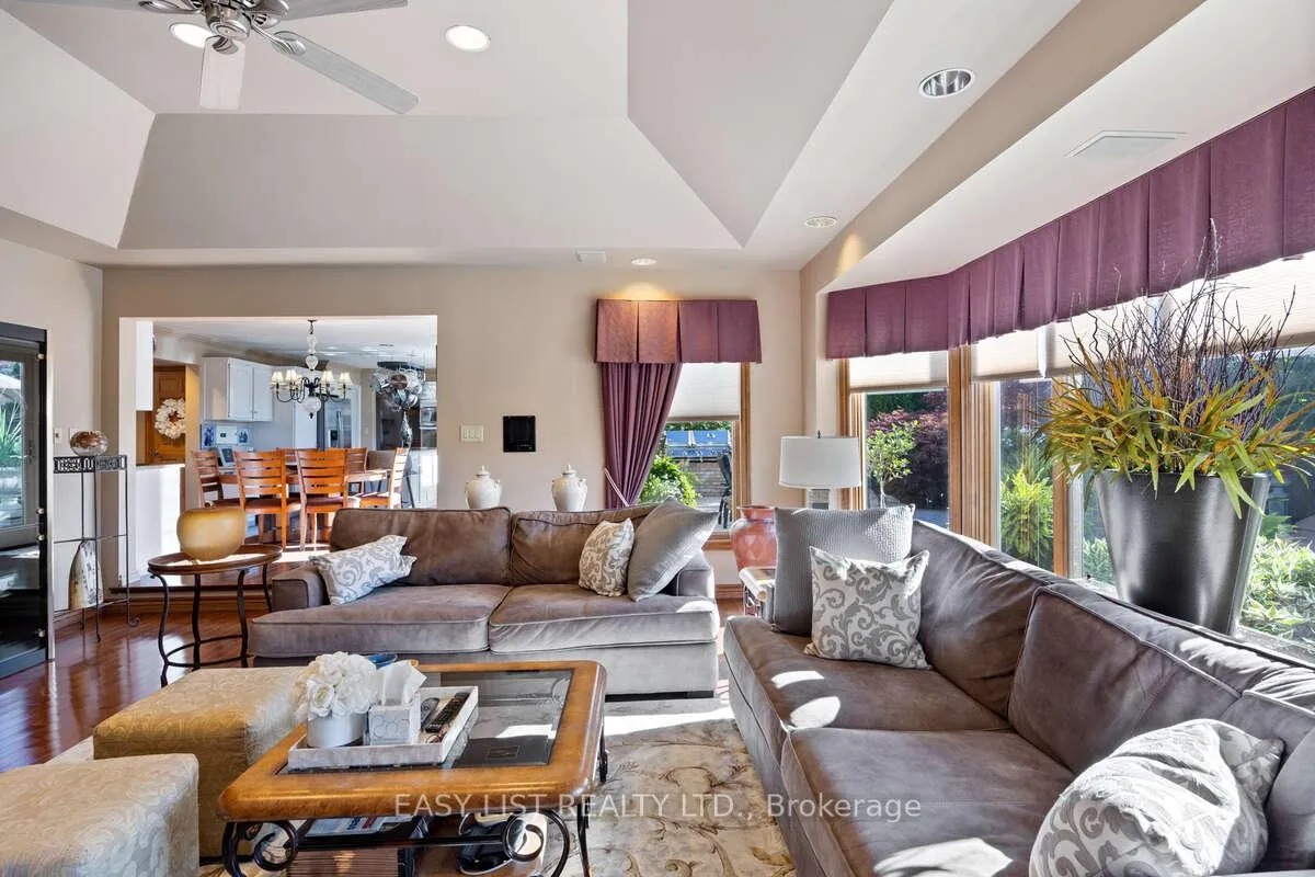 Photo 25 of 541 Kerr Crescent, Lakeshore — HOMEH