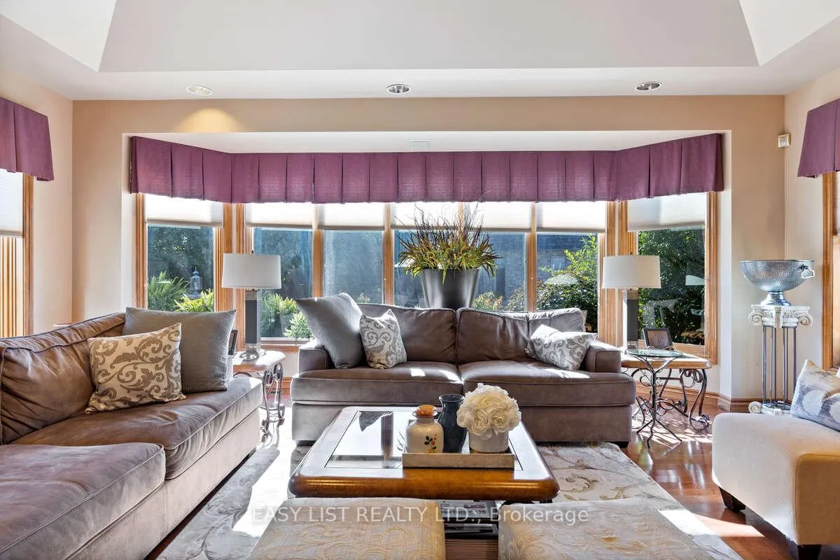 Photo 26 of 541 Kerr Crescent, Lakeshore — HOMEH
