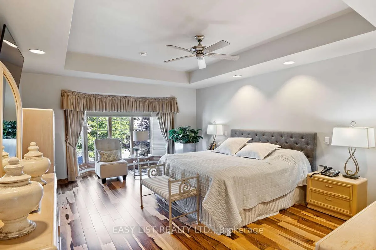 Photo 33 of 541 Kerr Crescent, Lakeshore — HOMEH
