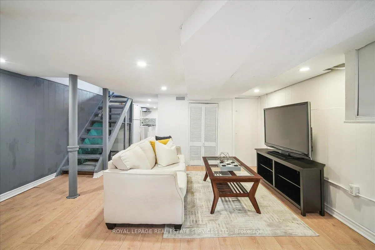 Photo 17 of 436 Catharine Street N, Hamilton, North End — HOMEH
