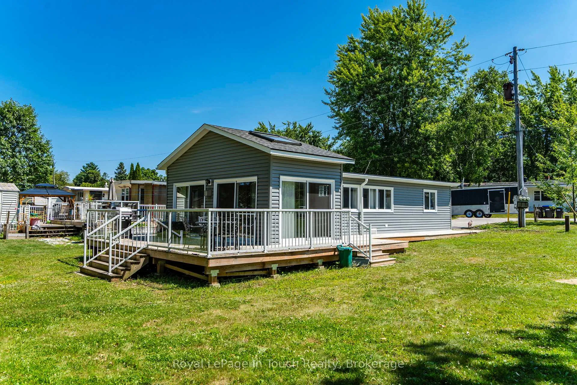 Photo 1 of 30 Lakeshore Road, Midland — HOMEH