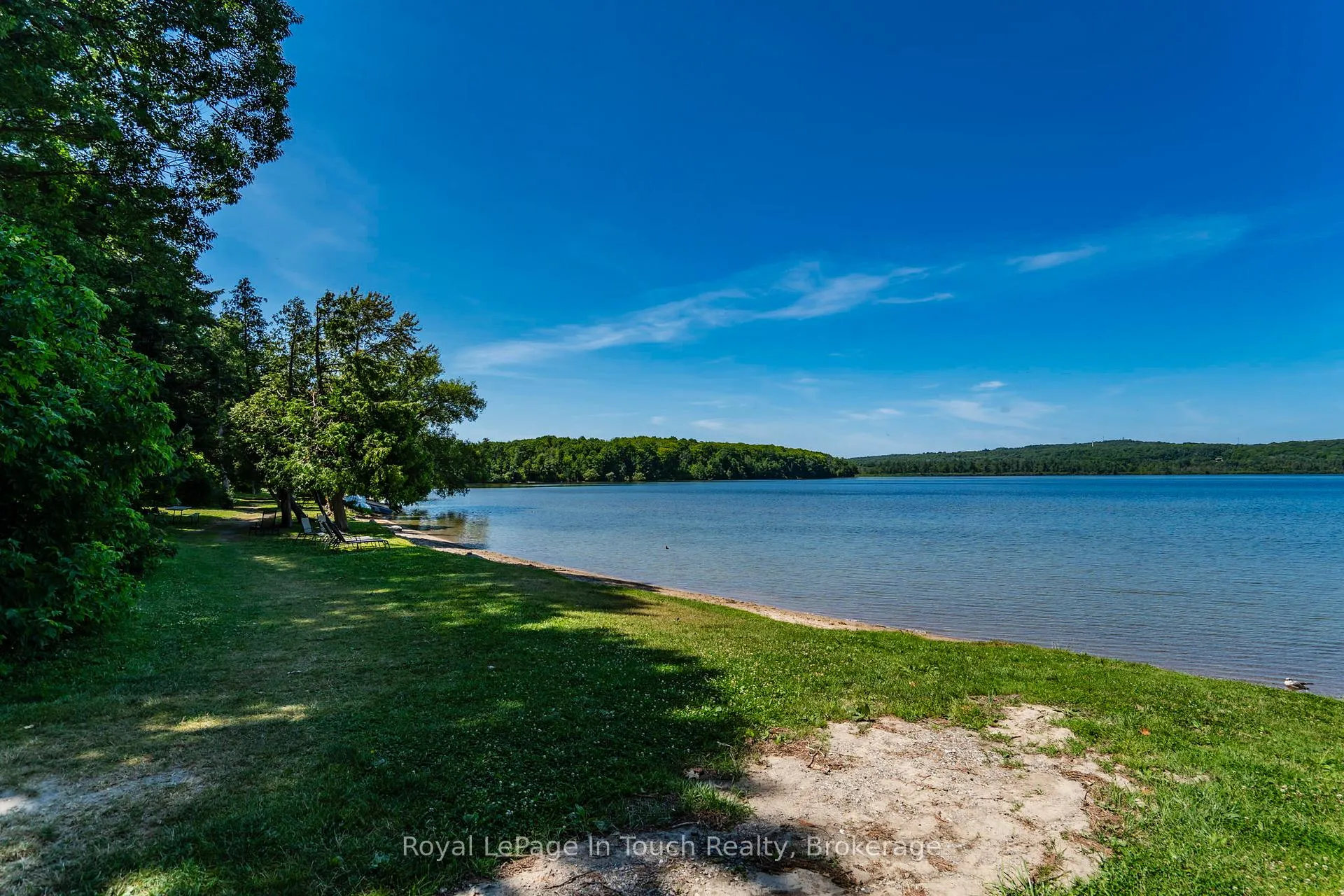 Photo 31 of 30 Lakeshore Road, Midland — HOMEH
