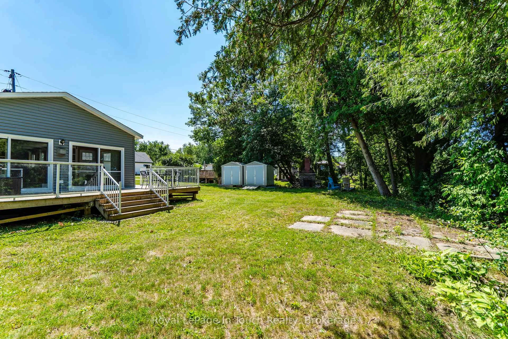 Photo 32 of 30 Lakeshore Road, Midland — HOMEH