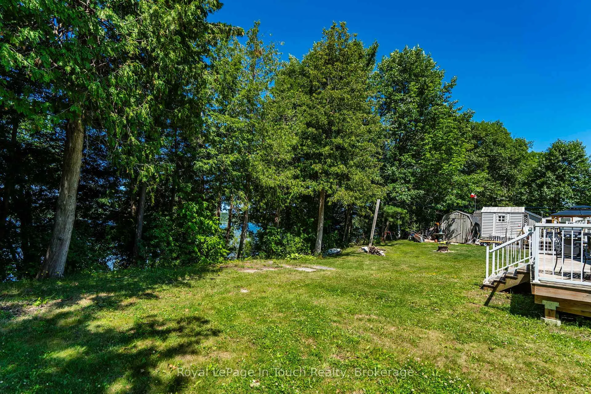 Photo 33 of 30 Lakeshore Road, Midland — HOMEH