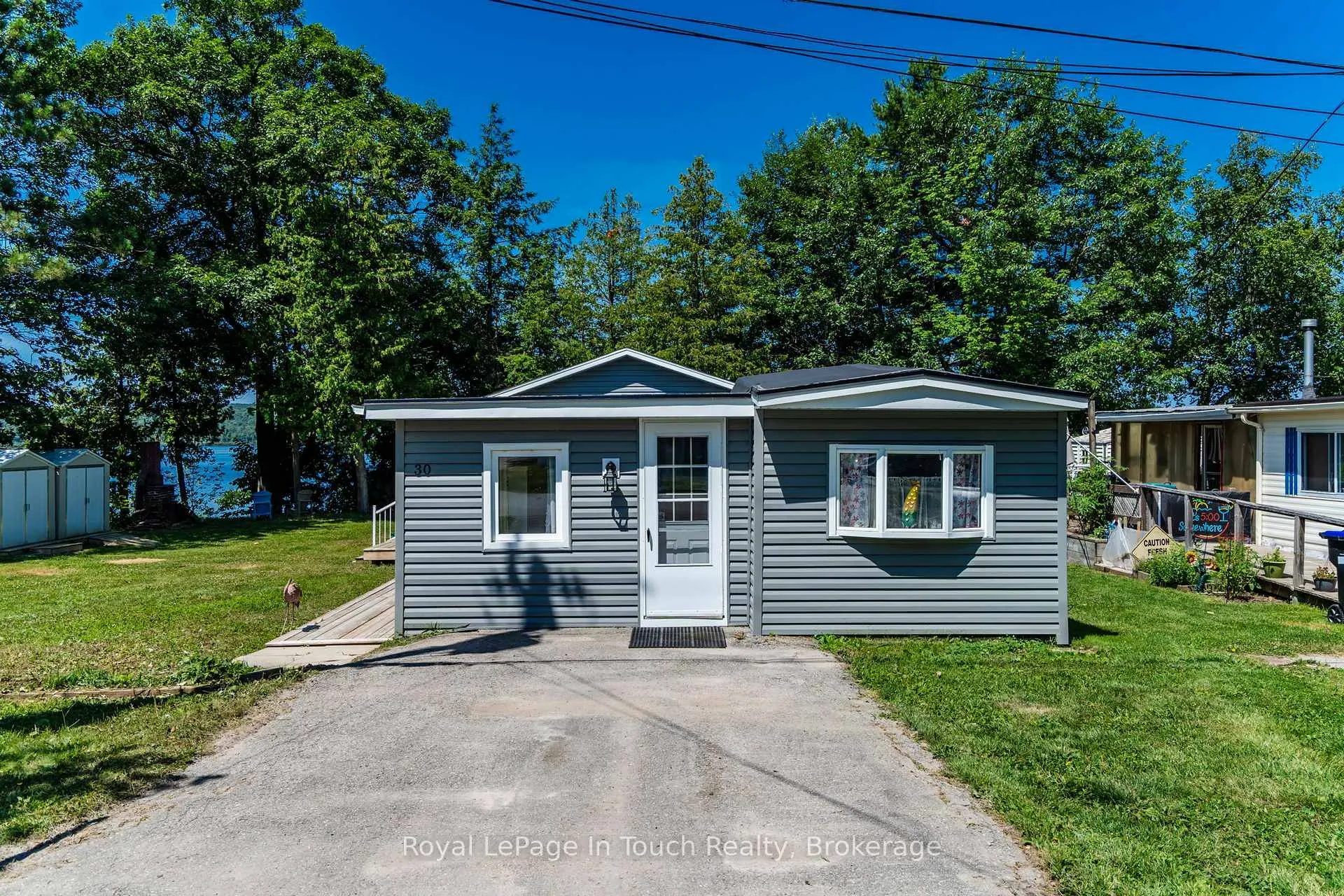 Photo 42 of 30 Lakeshore Road, Midland — HOMEH