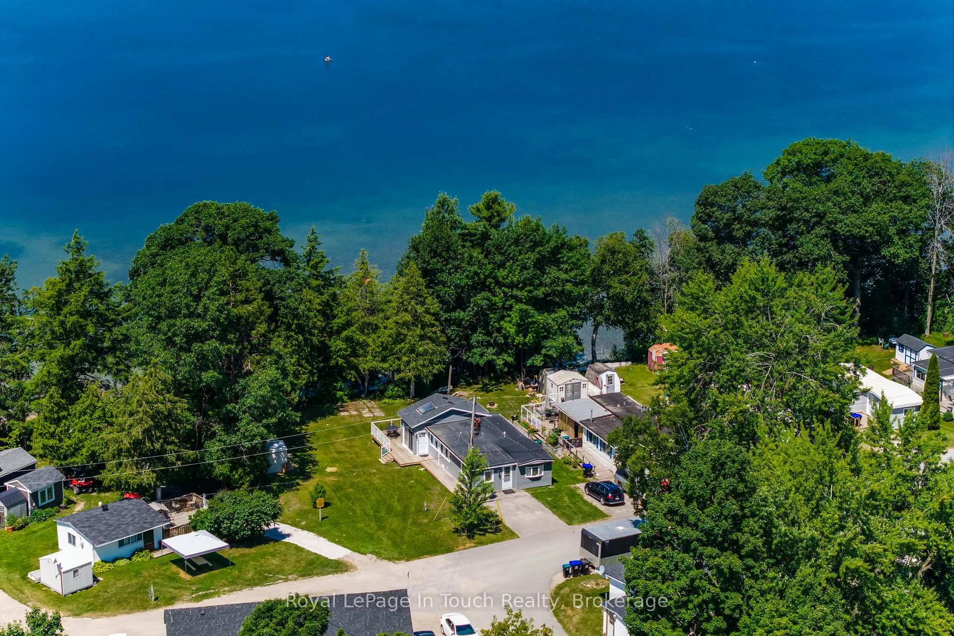 Photo 44 of 30 Lakeshore Road, Midland — HOMEH