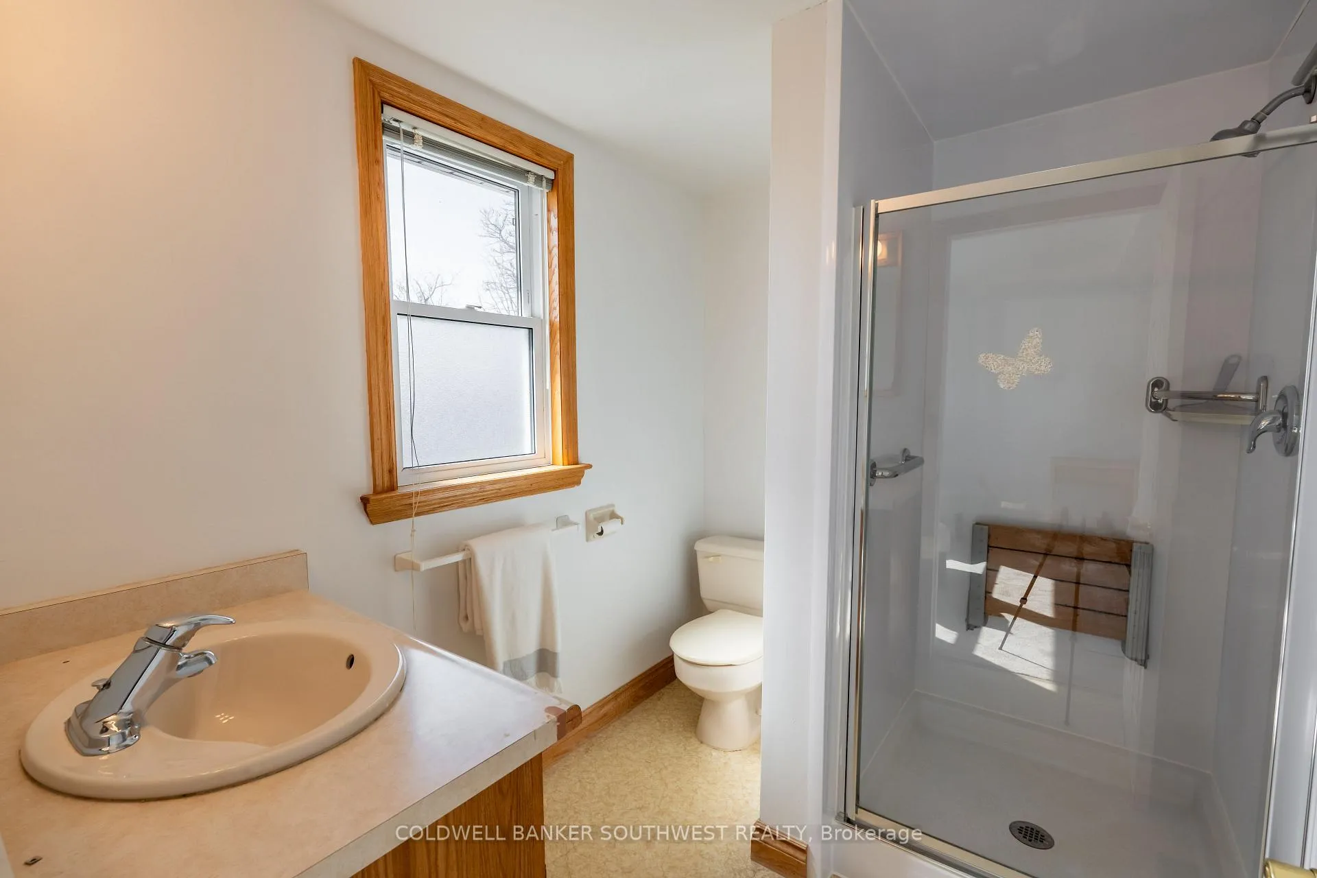 Photo 19 of 803 St. Clair Parkway, St. Clair — HOMEH