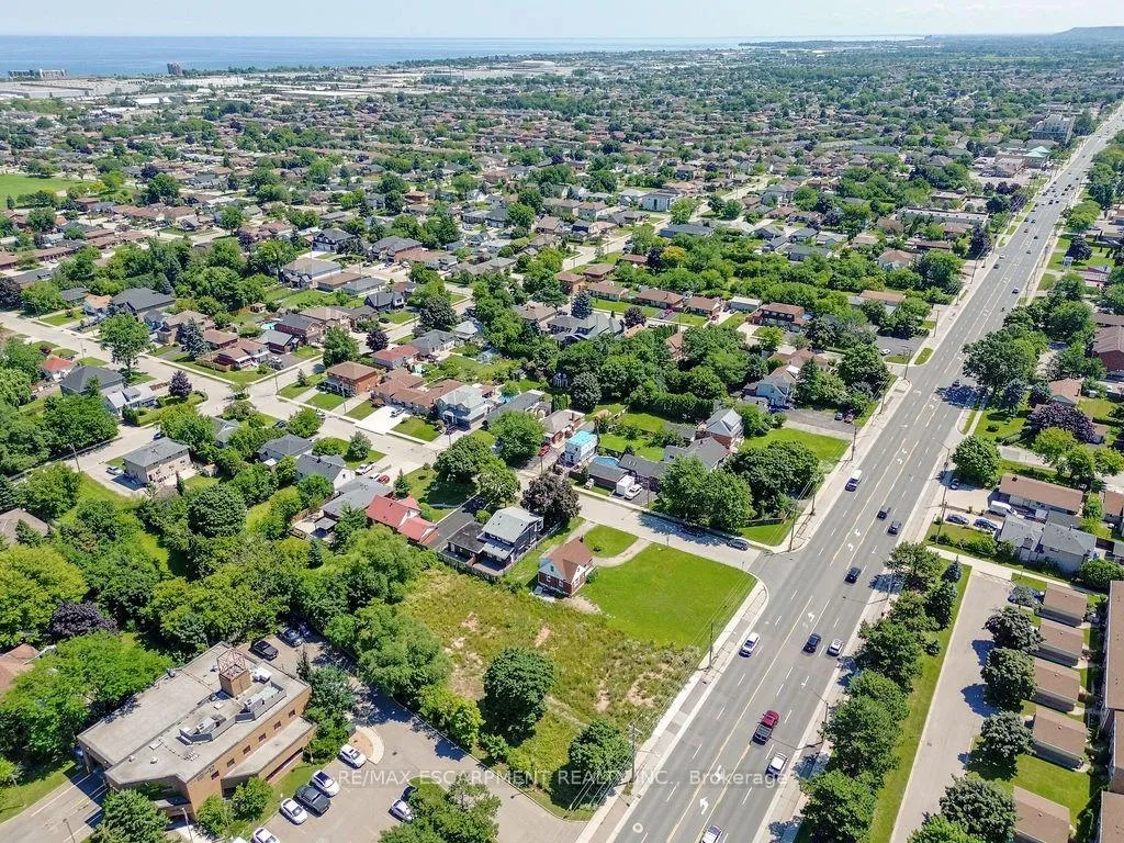 Photo 6 of 205 Highway 8, Hamilton, Stoney Creek — HOMEH