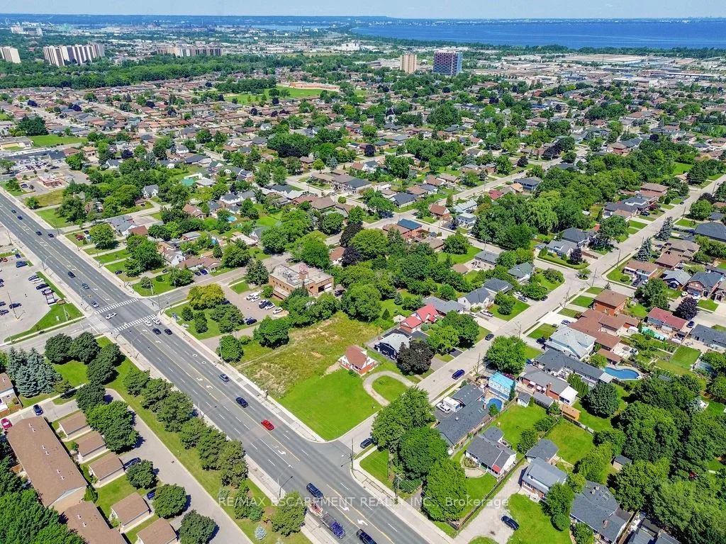 Photo 7 of 205 Highway 8, Hamilton, Stoney Creek — HOMEH