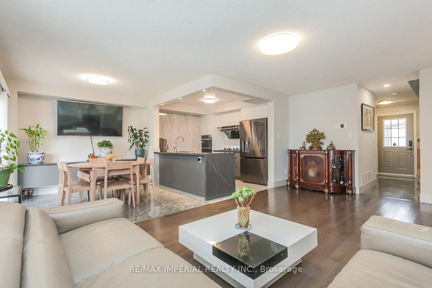 Photo 8 of 85 Maple Ridge Crescent E, Markham, Greensborough — HOMEH