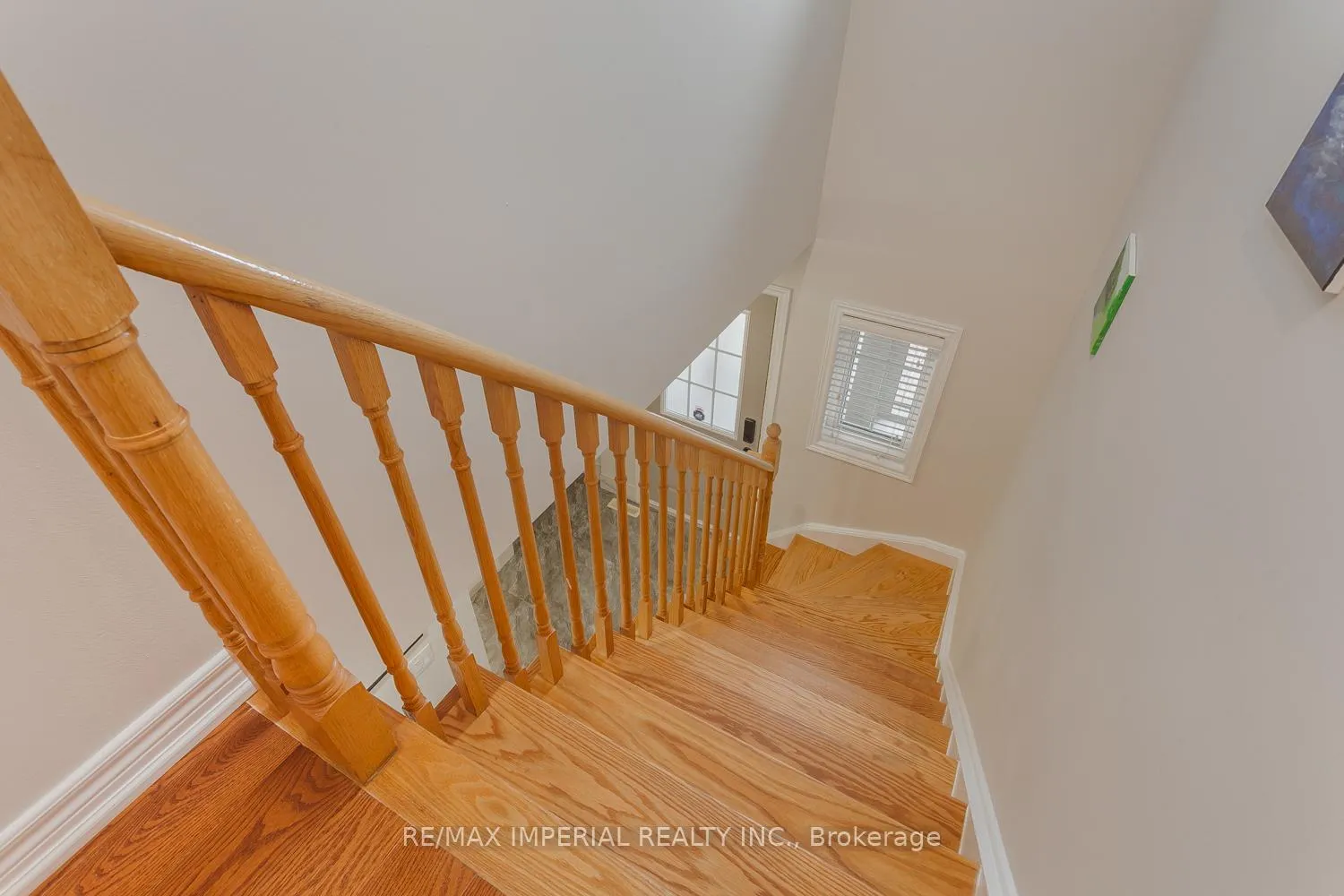 Photo 12 of 85 Maple Ridge Crescent E, Markham, Greensborough — HOMEH