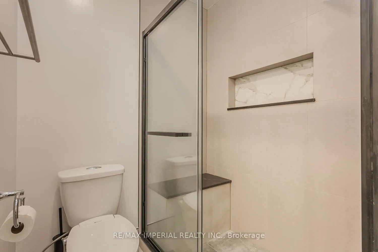 Photo 15 of 85 Maple Ridge Crescent E, Markham, Greensborough — HOMEH
