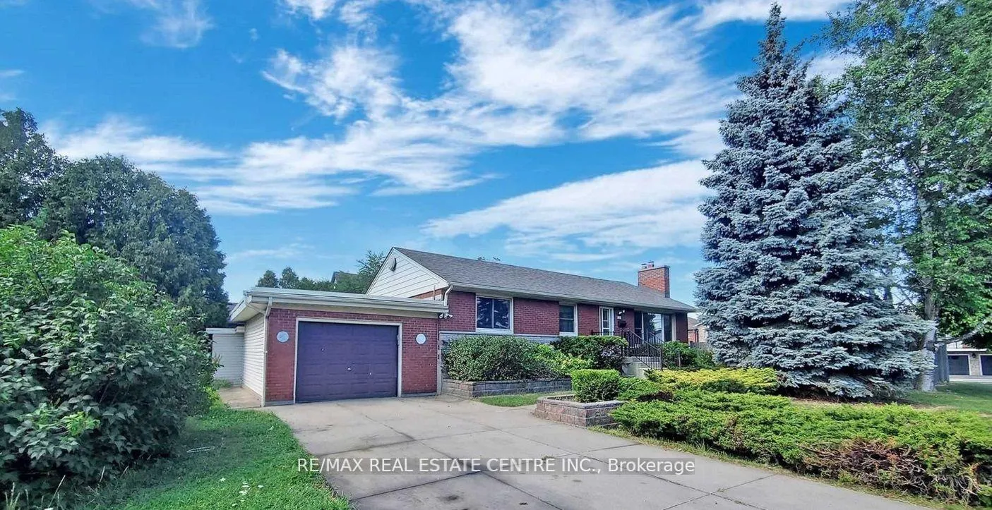 Photo 7 of 103 Chester Avenue, Hamilton, Gourley — HOMEH