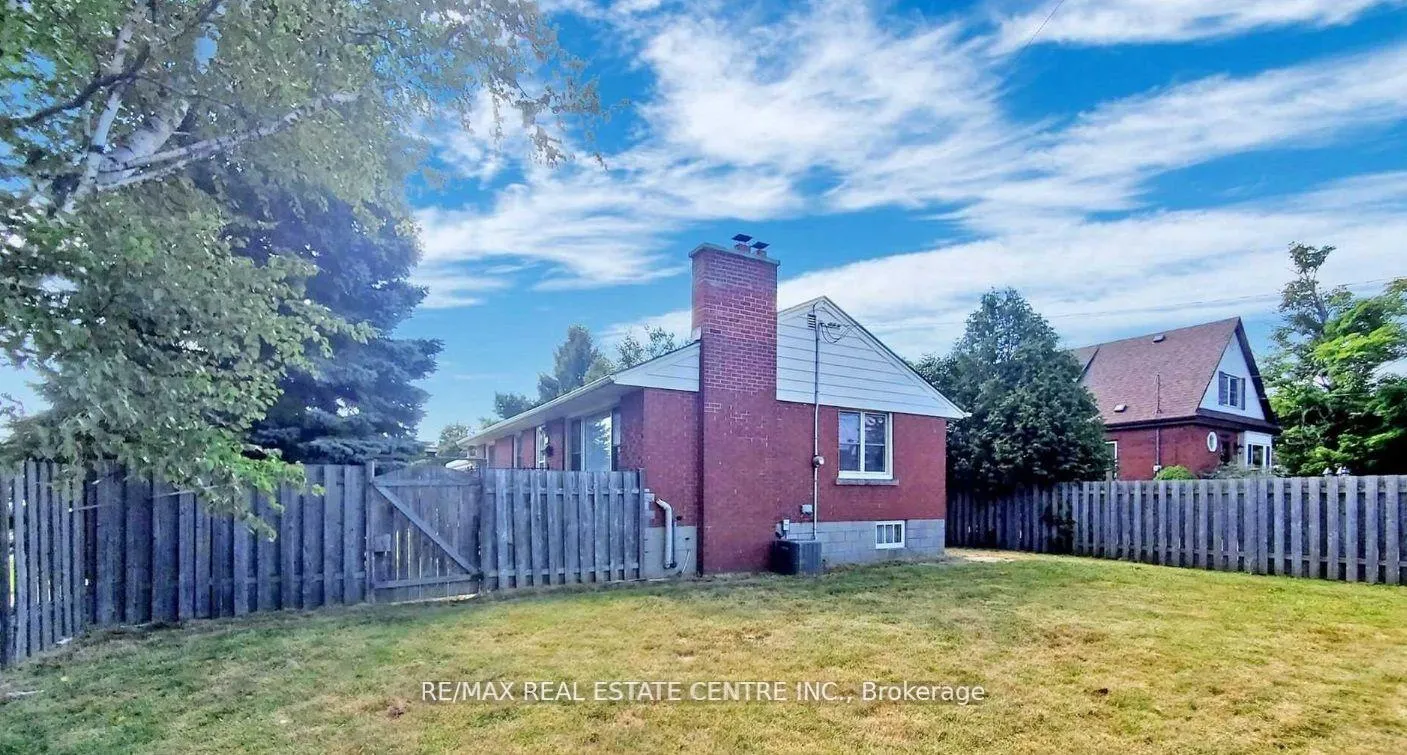 Photo 13 of 103 Chester Avenue, Hamilton, Gourley — HOMEH