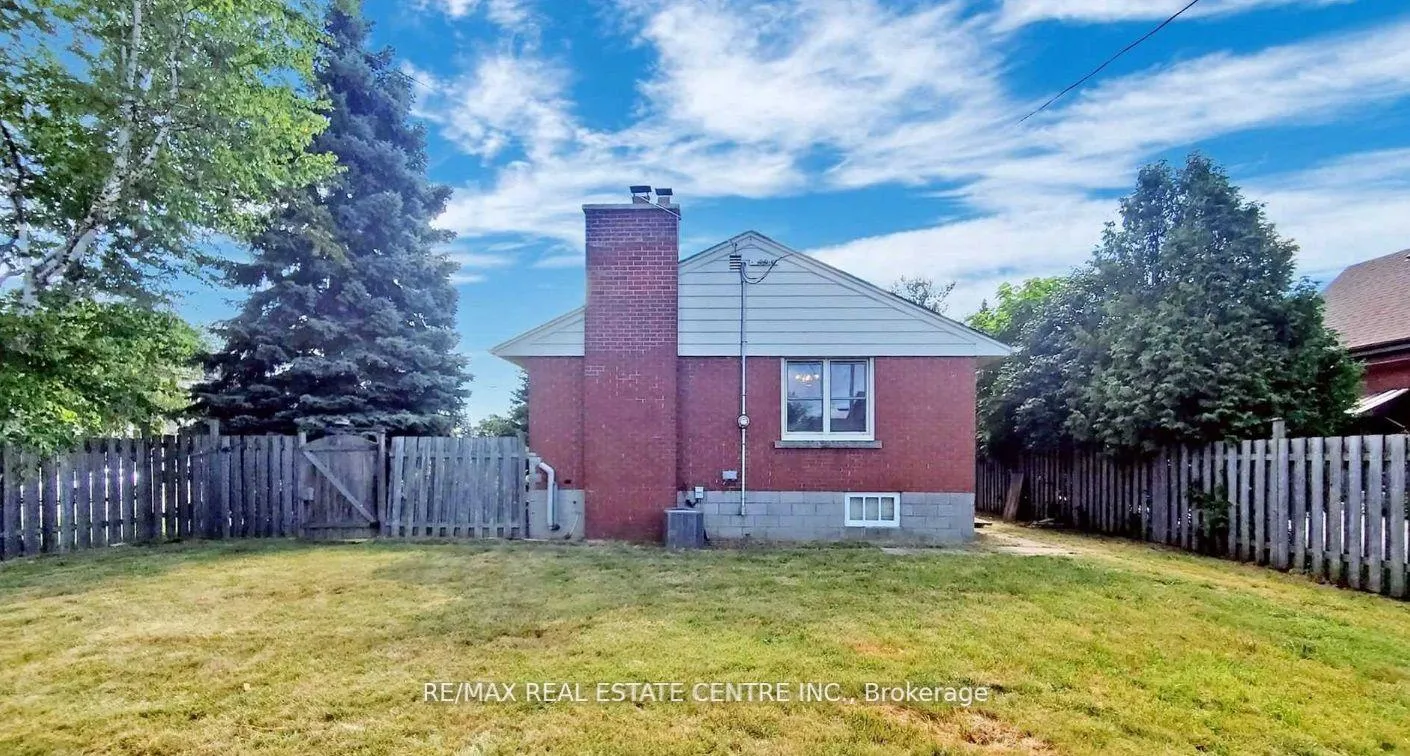 Photo 14 of 103 Chester Avenue, Hamilton, Gourley — HOMEH