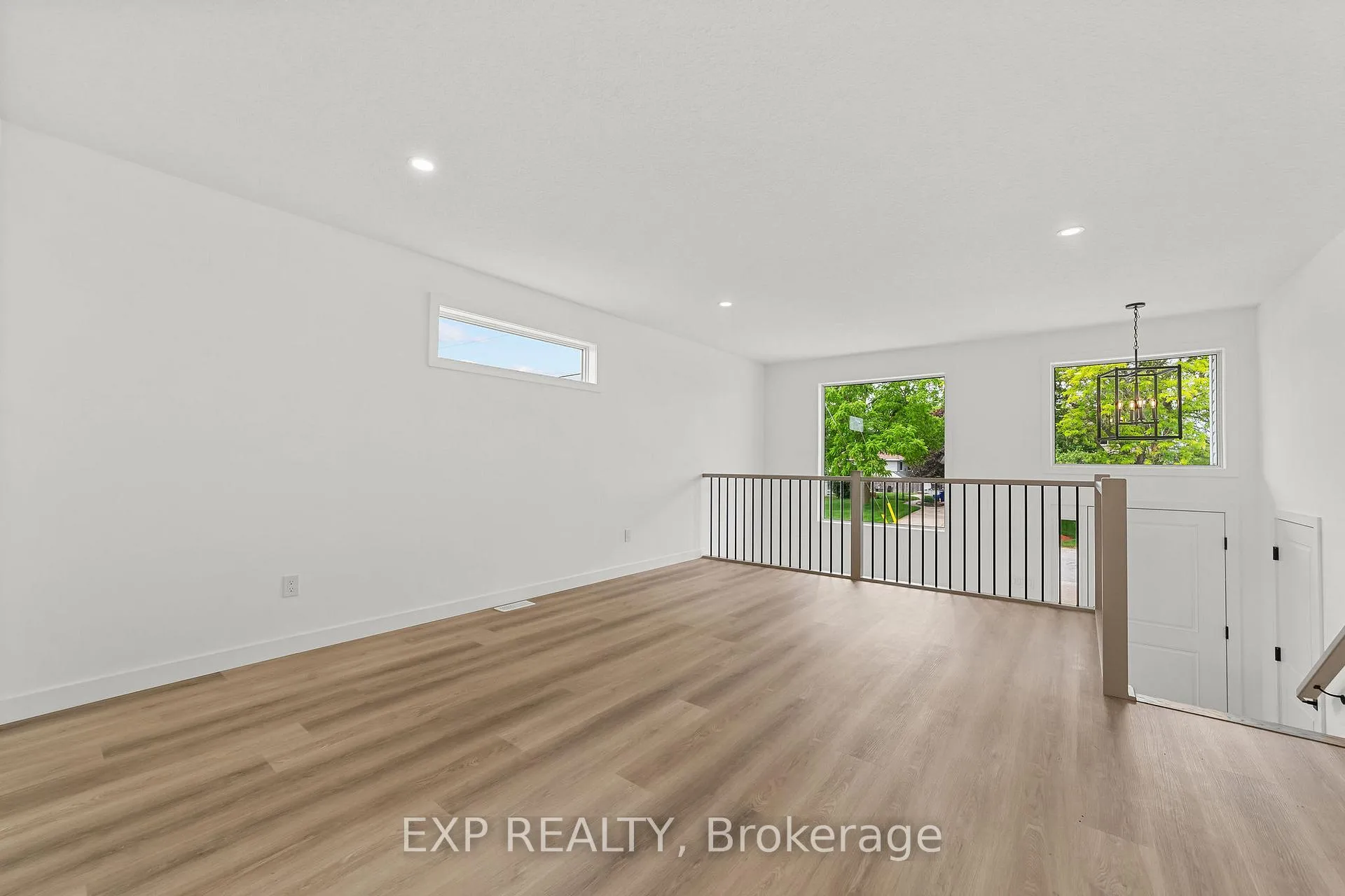 Photo 7 of 1552 Melwood Drive, St. Clair — HOMEH