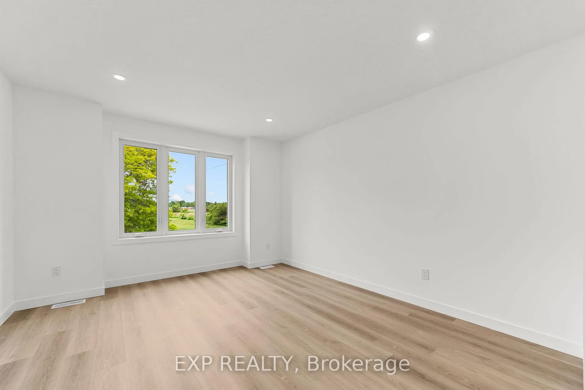 Photo 14 of 1552 Melwood Drive, St. Clair — HOMEH