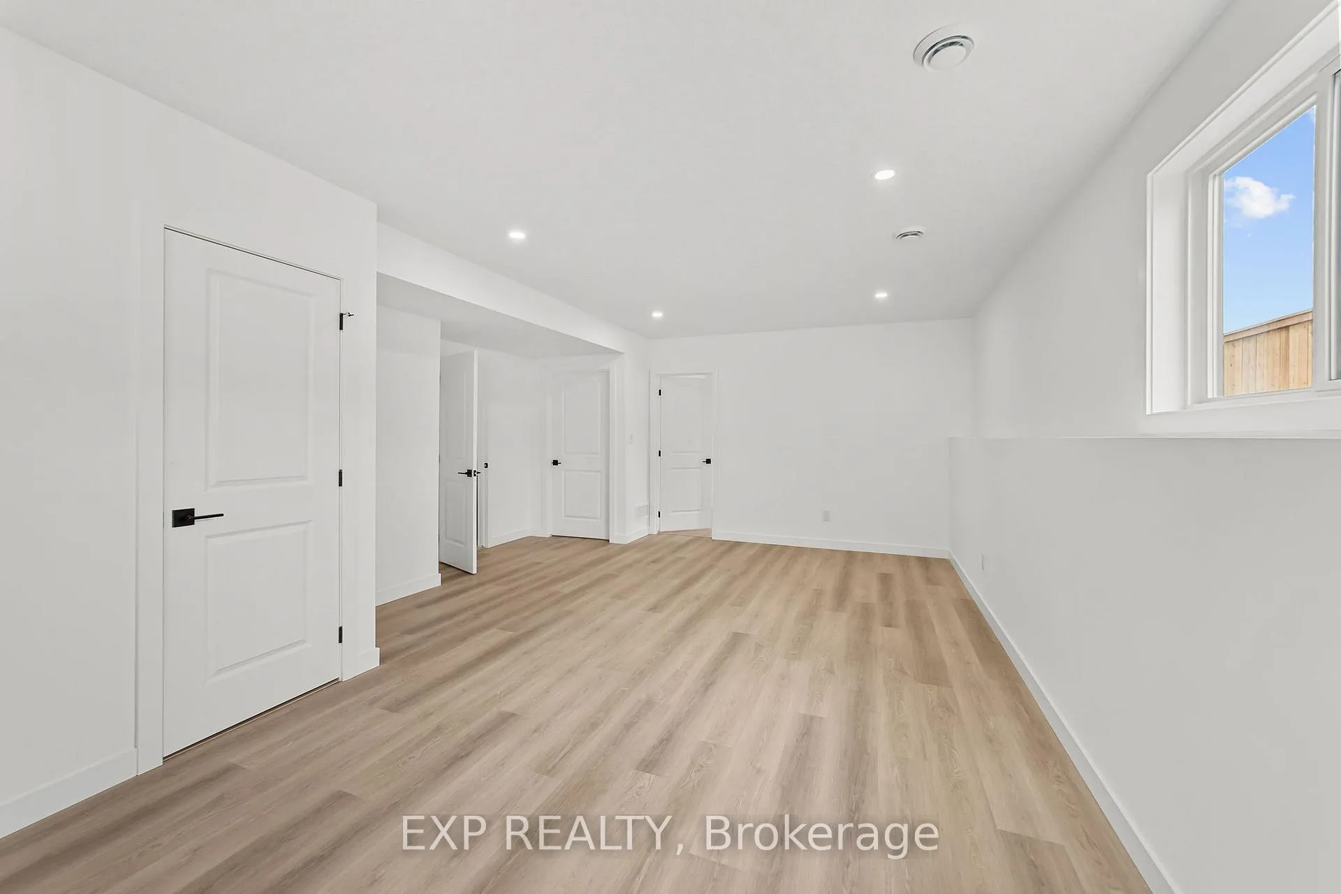 Photo 18 of 1552 Melwood Drive, St. Clair — HOMEH