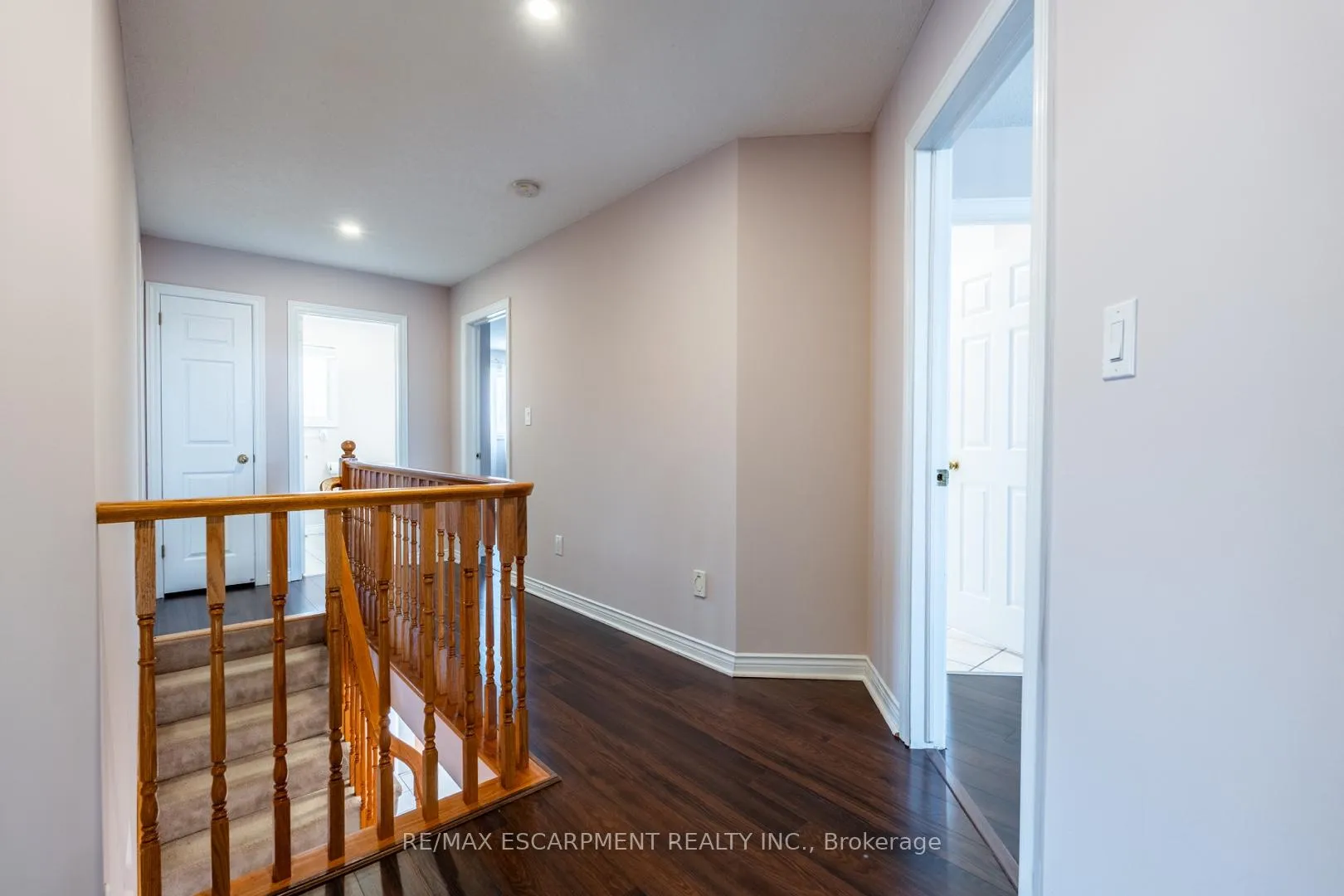 Photo 20 of 3 Resolute Drive, Hamilton, Crerar — HOMEH