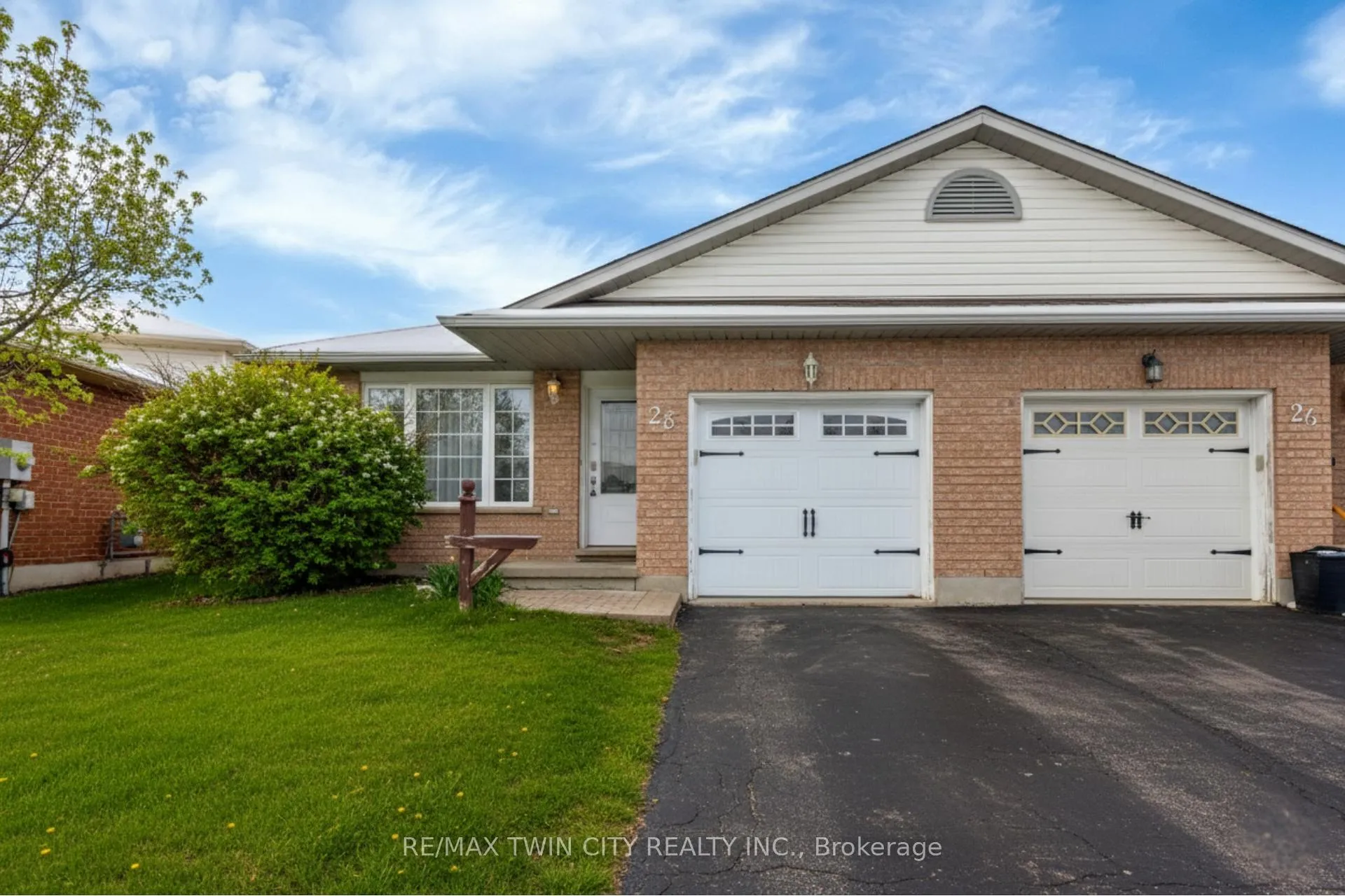 Photo 1 of 28 Ridgeway Crescent, Kitchener — HOMEH