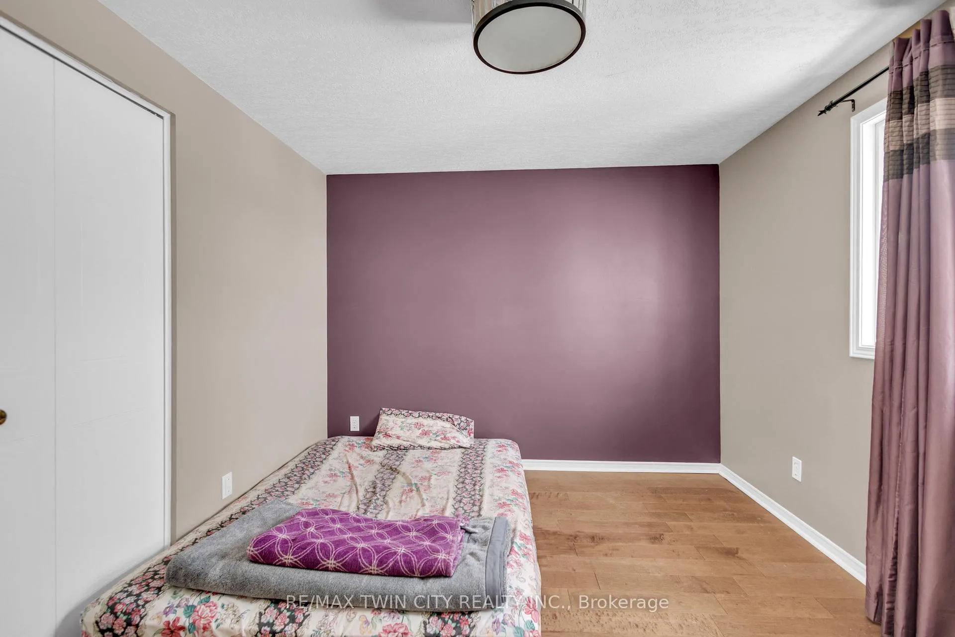 Photo 23 of 28 Ridgeway Crescent, Kitchener — HOMEH